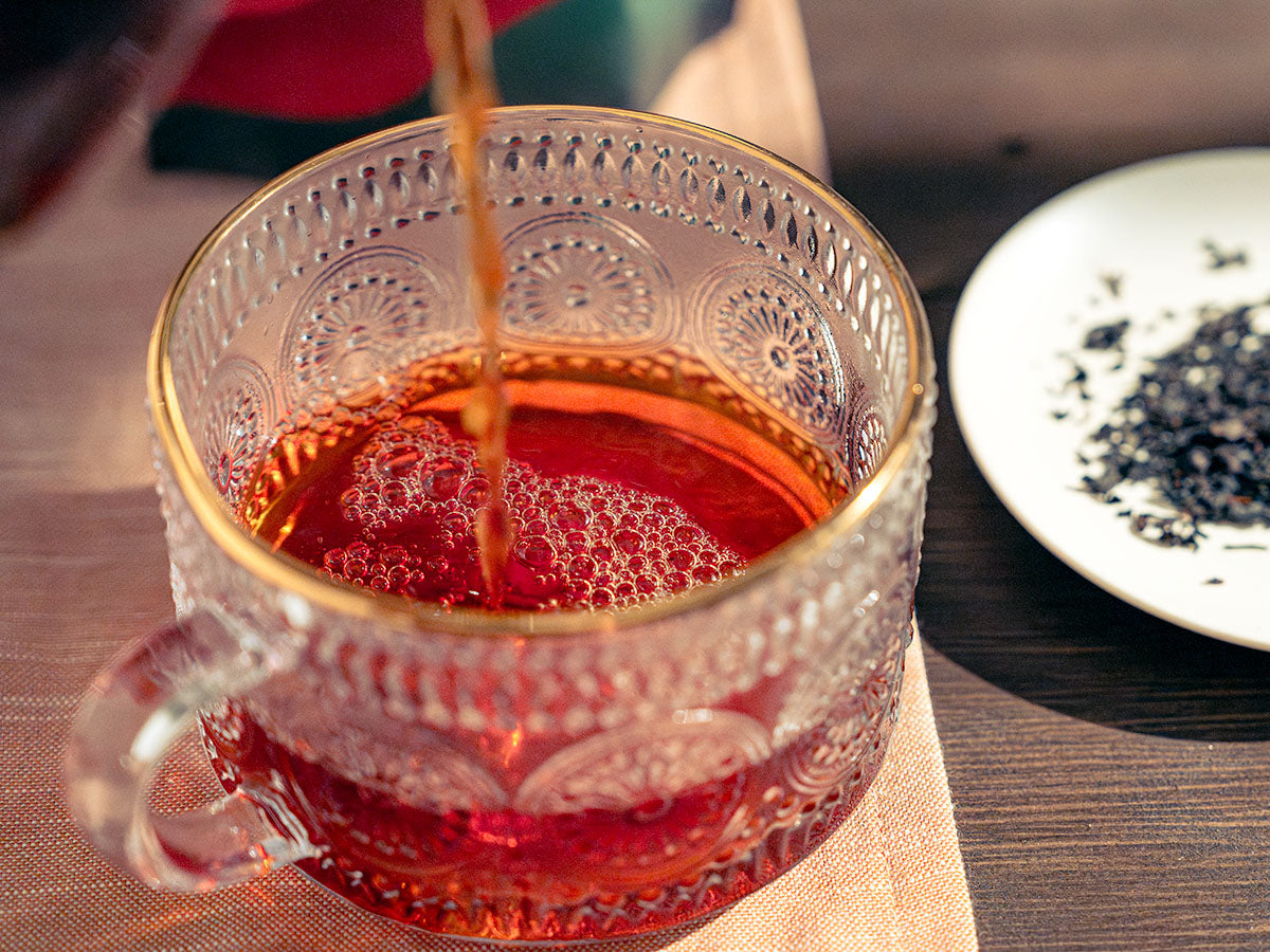 firepot breakfast being poured into cup