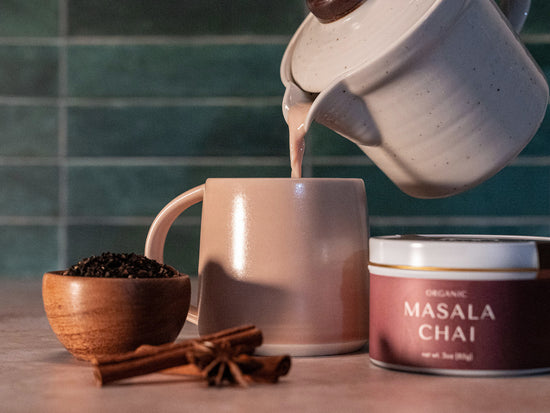Load image into Gallery viewer, masala chai 3oz tin and chai latte
